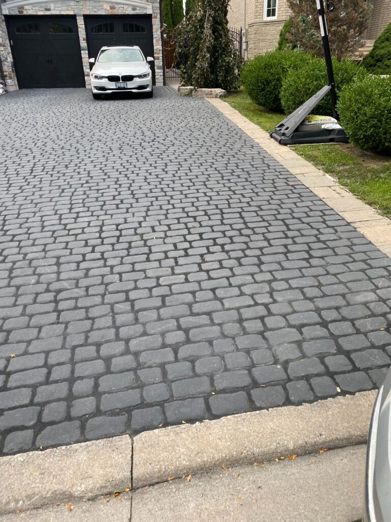 finishes of the concrete interlocking to driveway